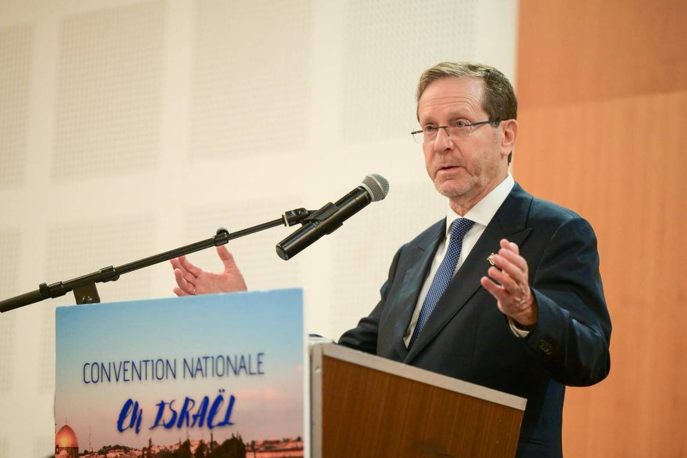 Photos: Maayan Toaf / GPO President Herzog Addressing the Consistoire Delegation of French Jewish Leaders and Public Officials