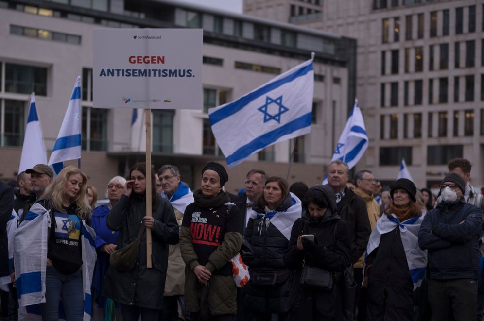 (AP Photo/Markus Schreiber) People attend a demonstration to protest against antisemitism and to show their support for Israel at the Brandenburg Gate in Berlin, Germany, Wednesday, Oct. 2, 2024. People attend a demonstration to protest against antisemitism and to show their support for Israel at the Brandenburg Gate in Berlin, Germany, Wednesday, Oct. 2, 2024.