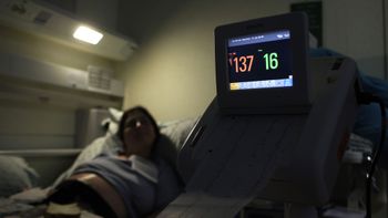 אישה בחדר לידה, אילוסטרציה (למקום ולמצולמת אין קשר לנאמר בכתבה)