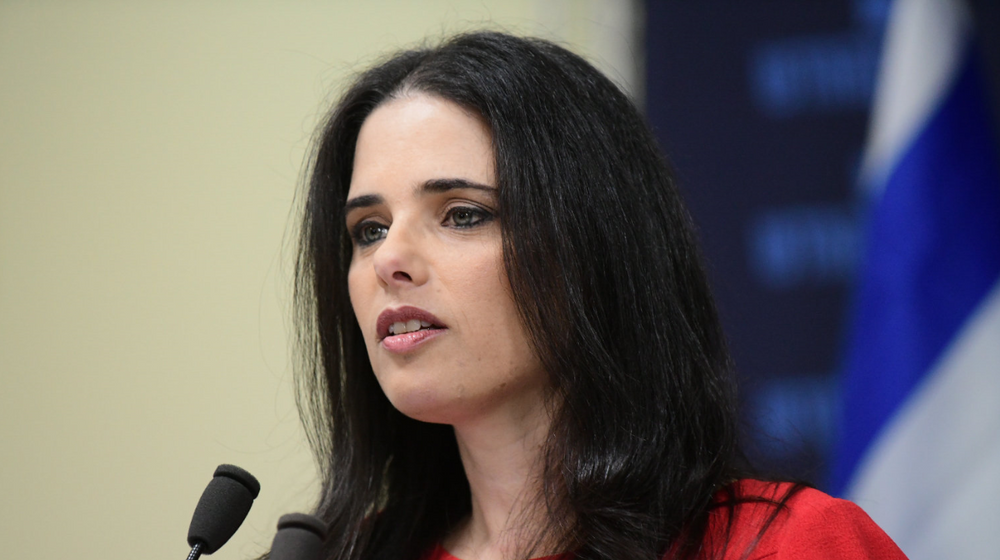 Ayelet Shaked lors d'une conférence de presse à Tel Aviv, le 7 février 2019