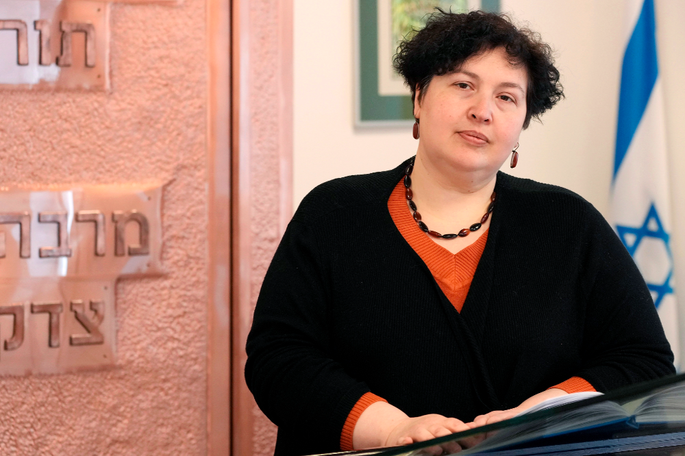 Ukraine's Sole Woman Rabbi Flees Odesa Amid War - Vimarsana News