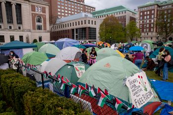 Campement d'activistes propalestiniens à l'Université Columbia à New York