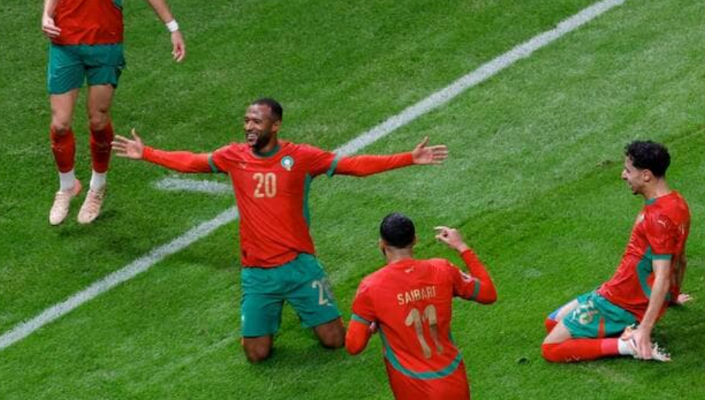 La joie d’Ayoub El Kaabi et de ses coéquipiers après le retourné sensationnel réussi par le joueur de l’Olympiakos. 