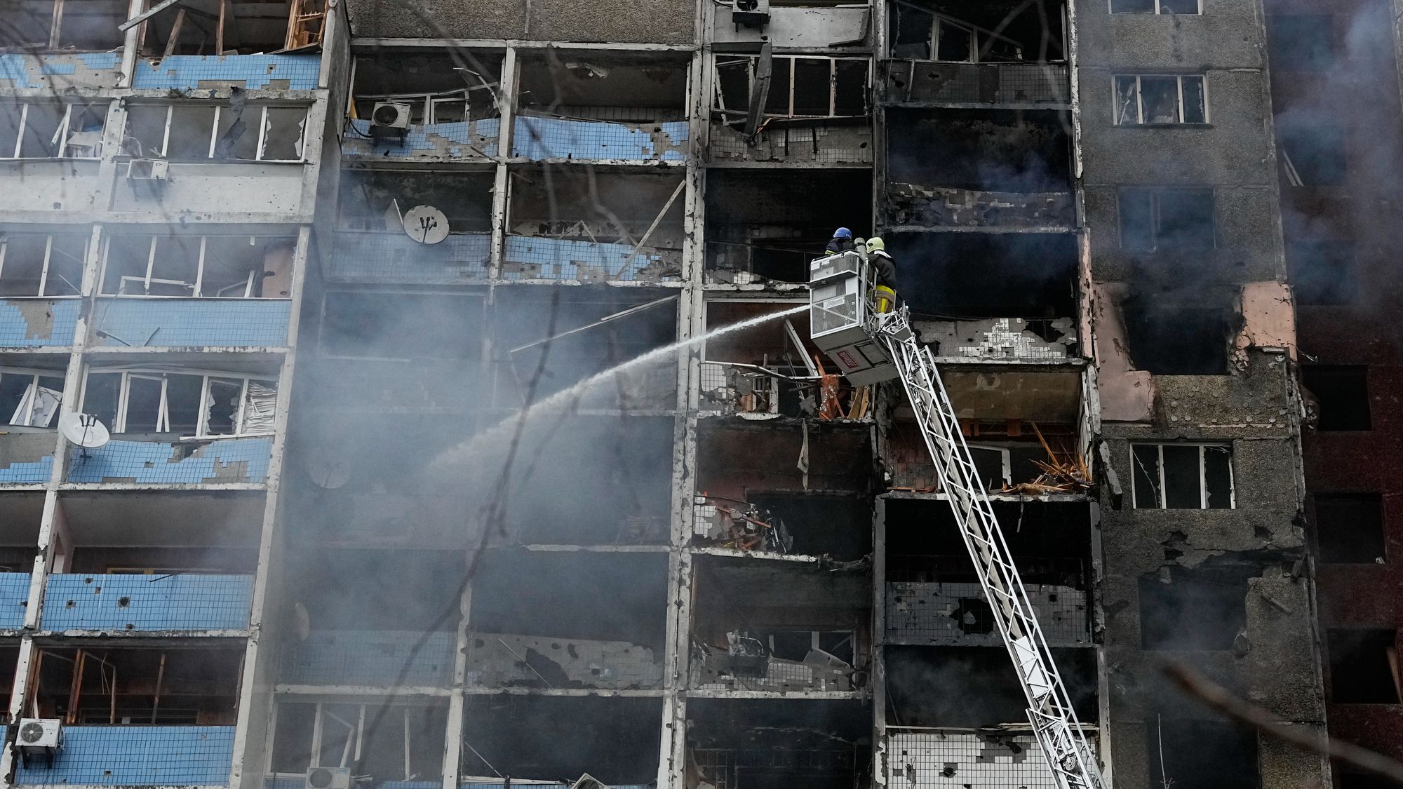 جمود المفاوضات الروسية الأوكرانية: بين حسابات الميدان وتبدّل أولويات واشنطن