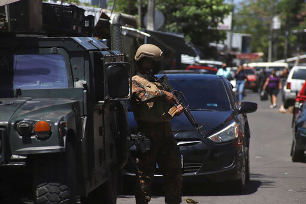 El Salvador Arrests Over 600 Gang Suspects After Weekend Wave Of ...