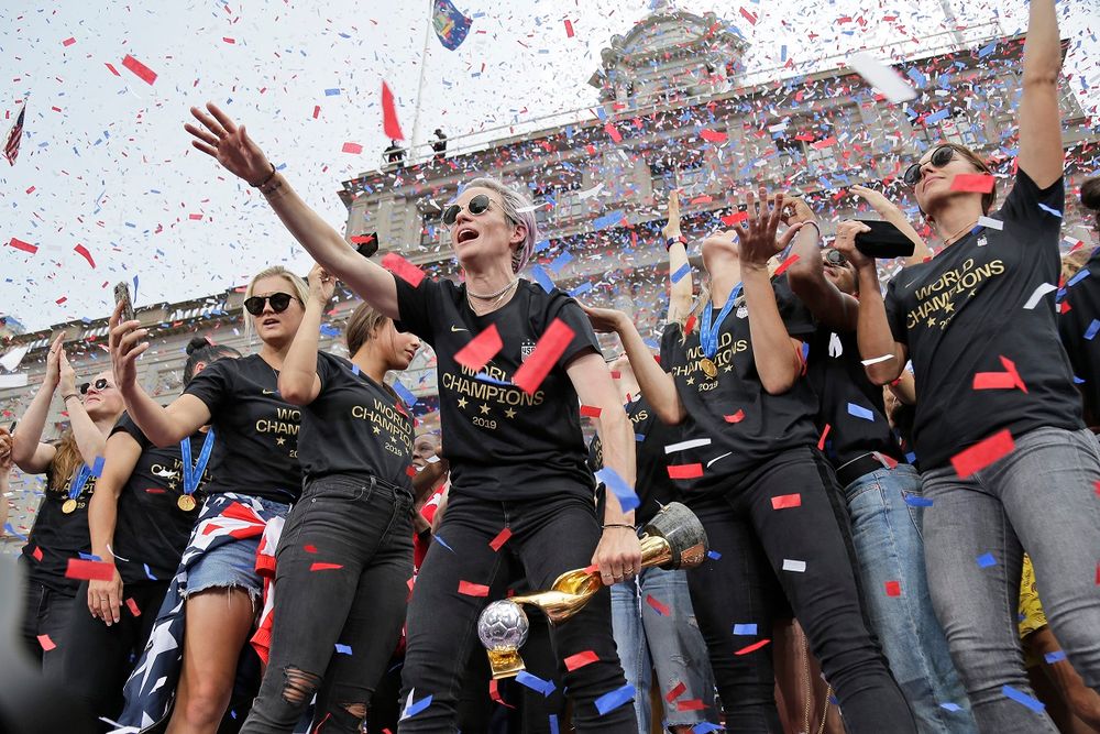 Us World Cup Champions Draped With Confetti Chants Of Equal Pay In Nyc Parade I24news