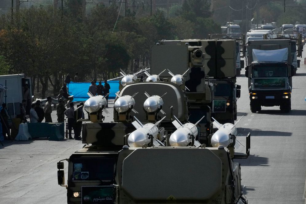 משמרות המהפכה, ארכיון