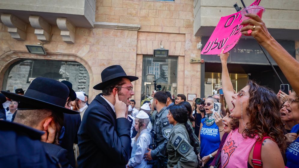 Oren Ben Hakoon/Flash90 Ultra-Orthodox protesters demonstrate against a cafe operating on Shabbat in downtown Jerusalem, August 8, 2026