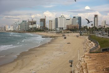 מעונן חלקית בחוף יפו, ארכיון