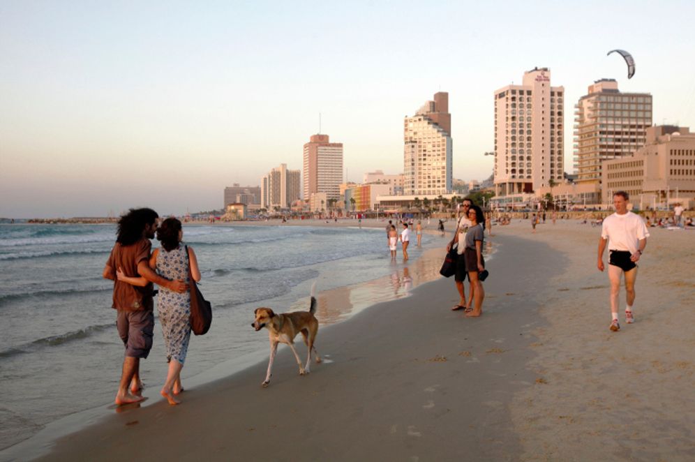 Young Israelis in Tel Aviv.