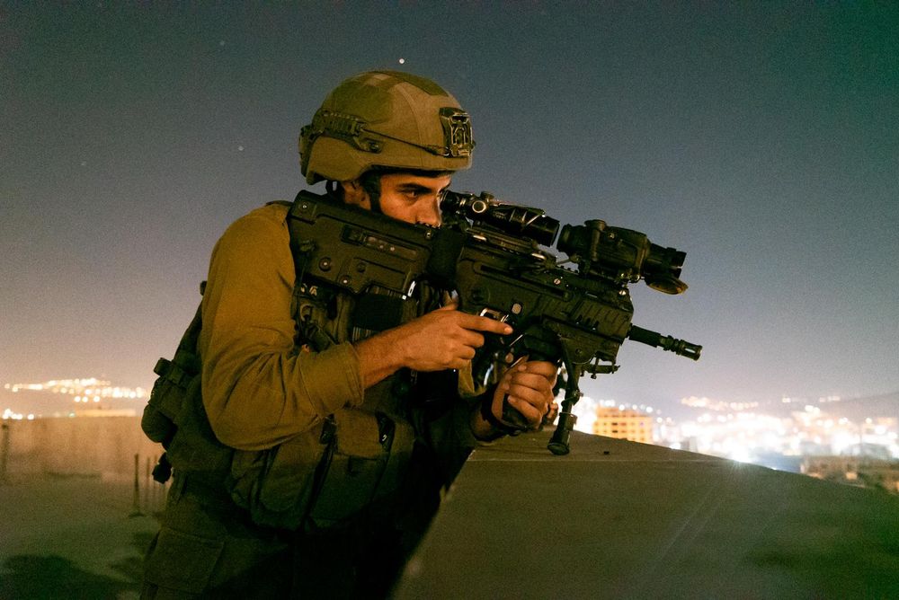 An Israeli soldier during overnight activities in the West Bank as part of Operation 'Break the Wave.'
