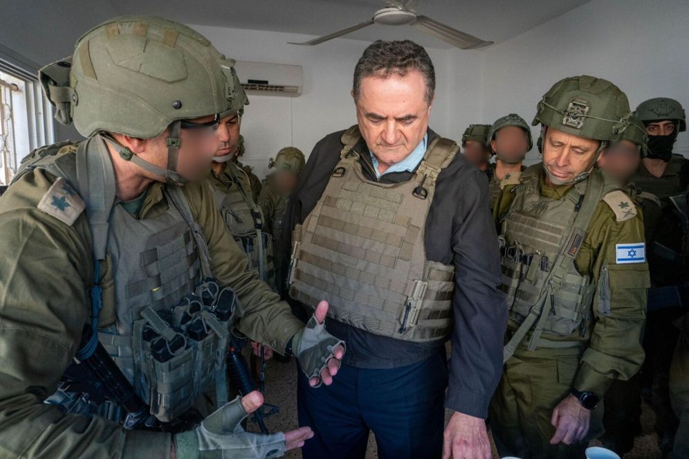 Ariel Hermoni/ Ministry of Defense Israel's Defense Minister Israel Katz (center) meets with top commanders in Jenin, northern West Bank