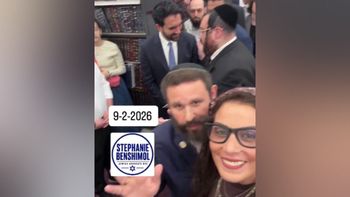 "האנטישמיות בגללך - אתה לא הנציג של ארה"ב לעולם!": יהודיה נכנסה בממדאני בברוקלין