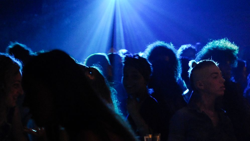 מסיבה בתל אביב, ארכיון