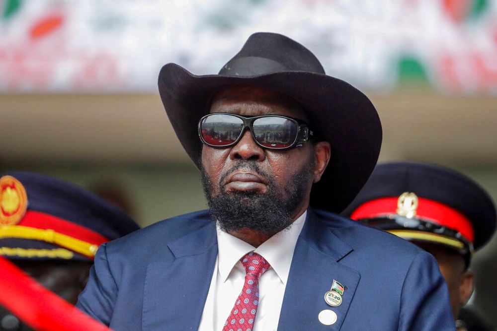 South Sudan's President Salva Kiir attends the swearing-in ceremony for Kenya's new president.