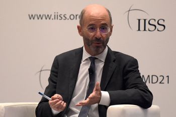 L'envoyé spécial des États-Unis pour l'Iran, Robert Malley, lors d'un point de presse en marge de l'ouverture du 17e dialogue de l'IISS à Manama, à Bahreïn, le 19 novembre 2021
