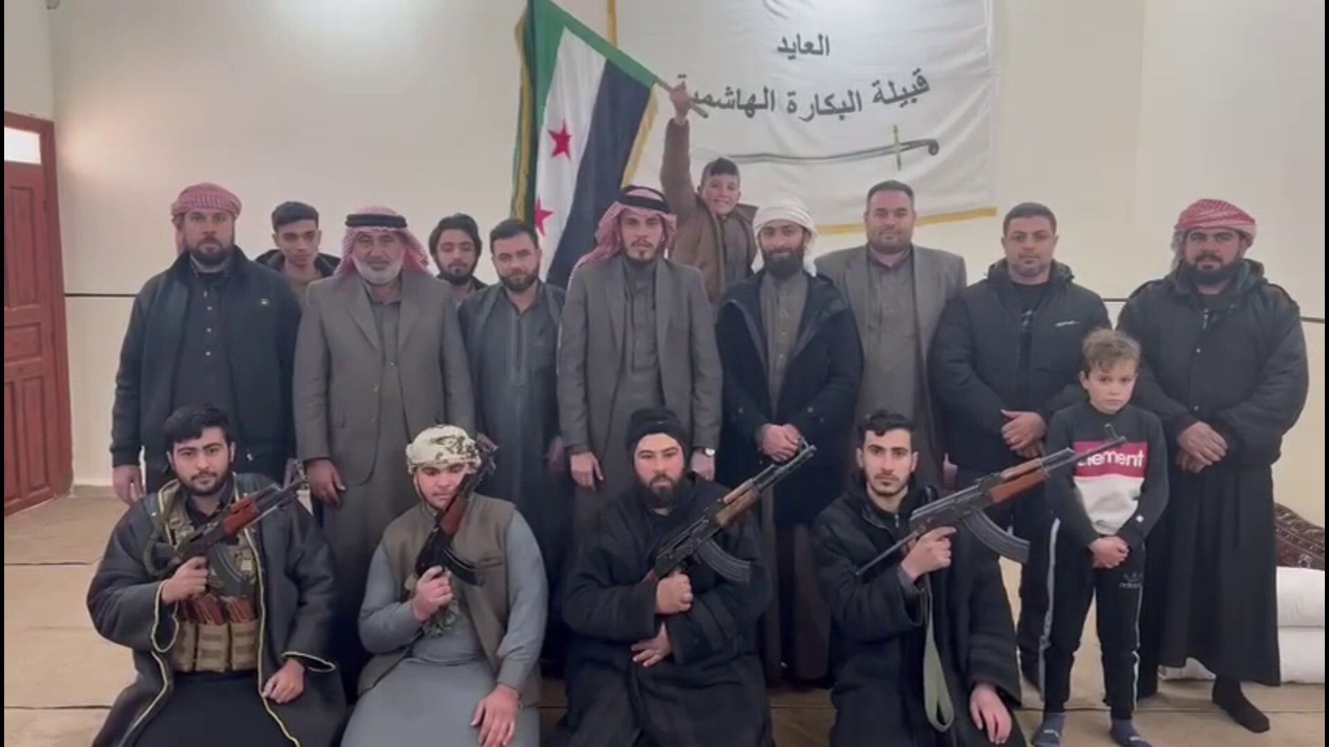 دمشق تعلن خطوات إدماج "قسد" وعشائر تسيطر على دير الزور