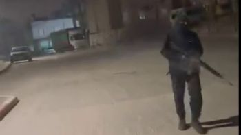 توثيق مقلق من مدينة طمرة : مسلحون يطلقون النار نحو منازل دون رادع