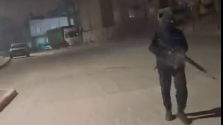 توثيق مقلق من مدينة طمرة : مسلحون يطلقون النار نحو منازل دون رادع