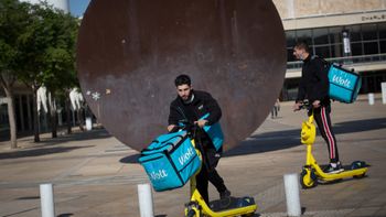 שליחי וולט, ארכיון