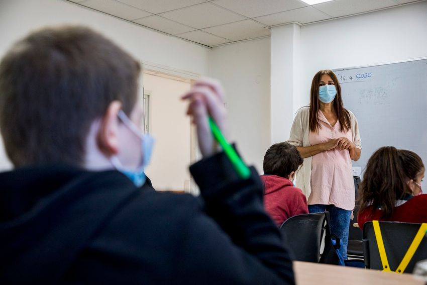 Des élèves à l'école Beit Hakerem de Jérusalem le 24 novembre 2020