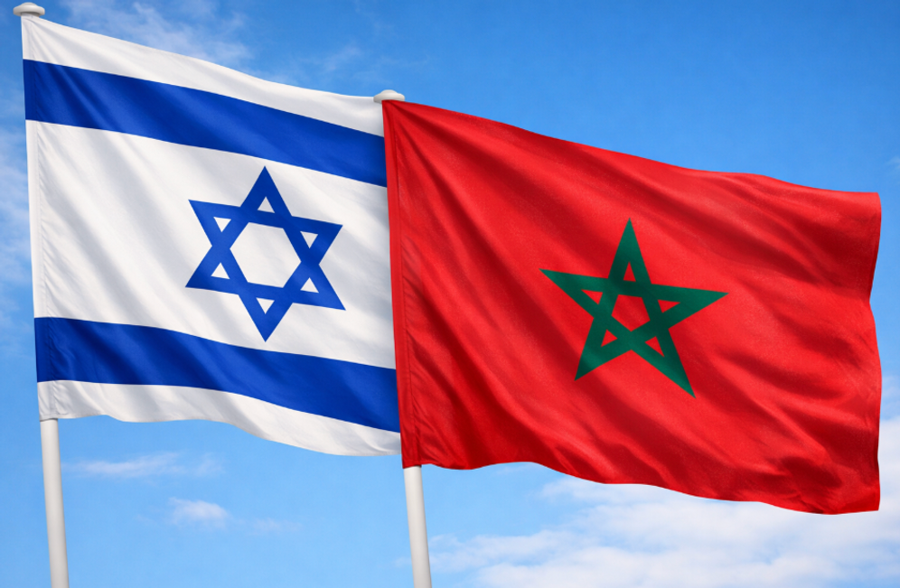 Le drapeau d'Israël et celui du Maroc