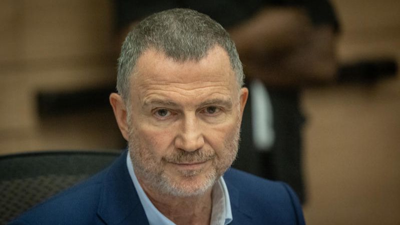 Yuli Edelstein sanctionné par le Likoud pour avoir voté en faveur des projets de loi sur l'annexion de la Judée-Samarie