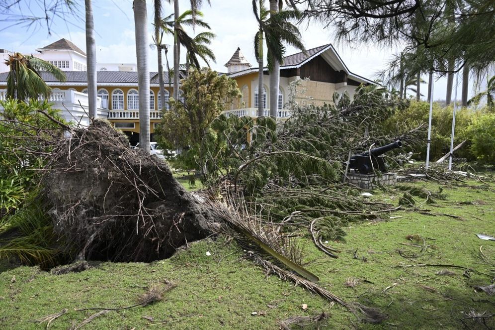 Les dégâts causés par l'ouragan Melissa à Montego Bay, en Jamaïque, le 3 novembre 2025