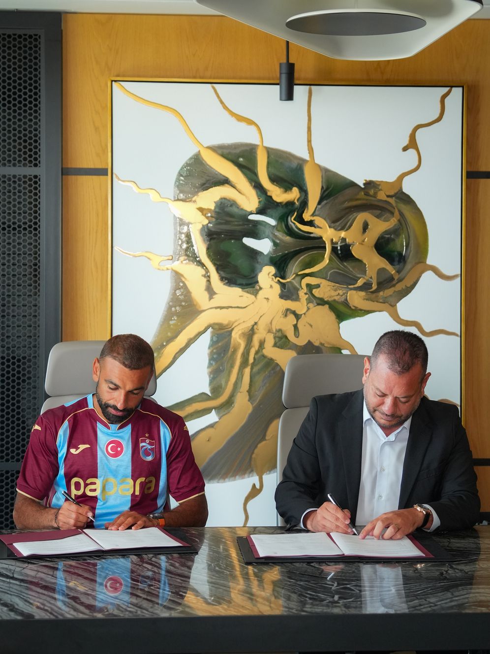trabzonspor in X محمد صلاح يوقع مع طرابزون سبور