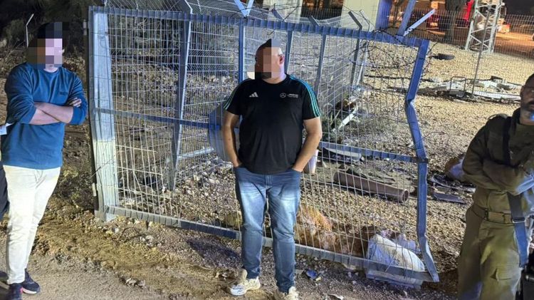 L'Israélien secouru à Qalqilya avec les agents de l'administration civile en Judée-Samarie