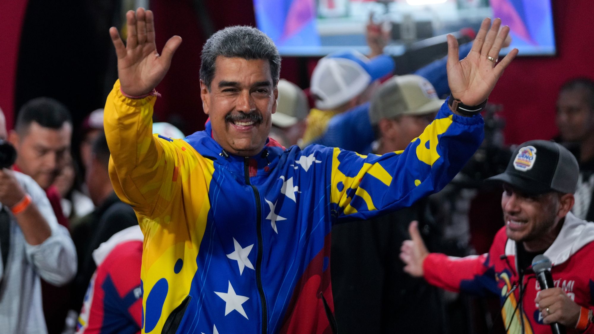 رئيس فنزويلا مادورو يثير الجدل ويعلن بدء عام 2026 قبل موعده الرسمي