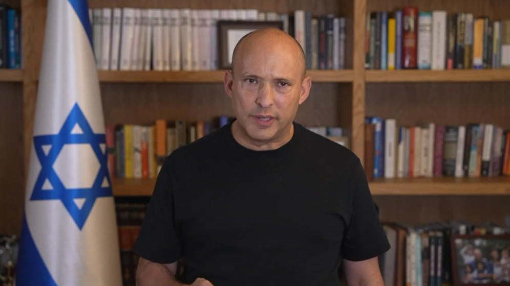 Naftali Bennett Naftali Bennett : "Benjamin Netanyahou a manqué une occasion historique de déclarer le Qatar État ennemi"