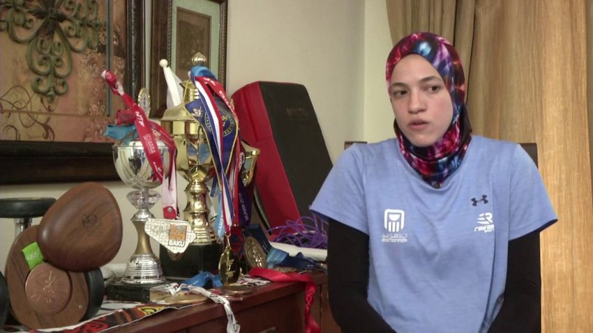i24NEWS - بطلة مصارعة التايكوندو المصرية هداية ملاك تستعد ...