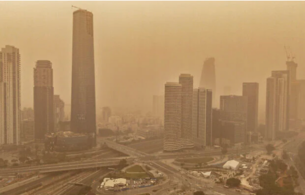Tel Aviv sous un épais brouillard, 14 février 2026 
