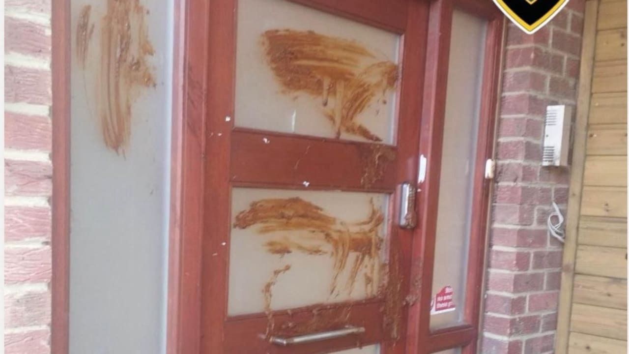 Londres : un homme inculpé pour avoir vandalisé des synagogues avec des excréments