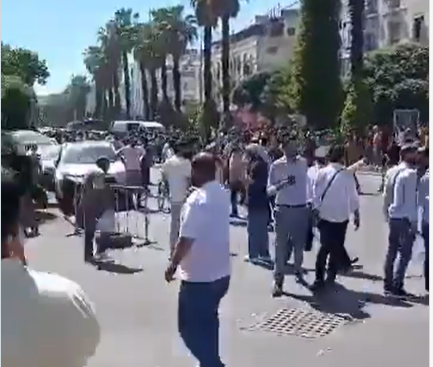 سوريا: قتلى وجرحى بعد هجوم تفجيري بمقهى قرب القصر العدلي في دمشق
