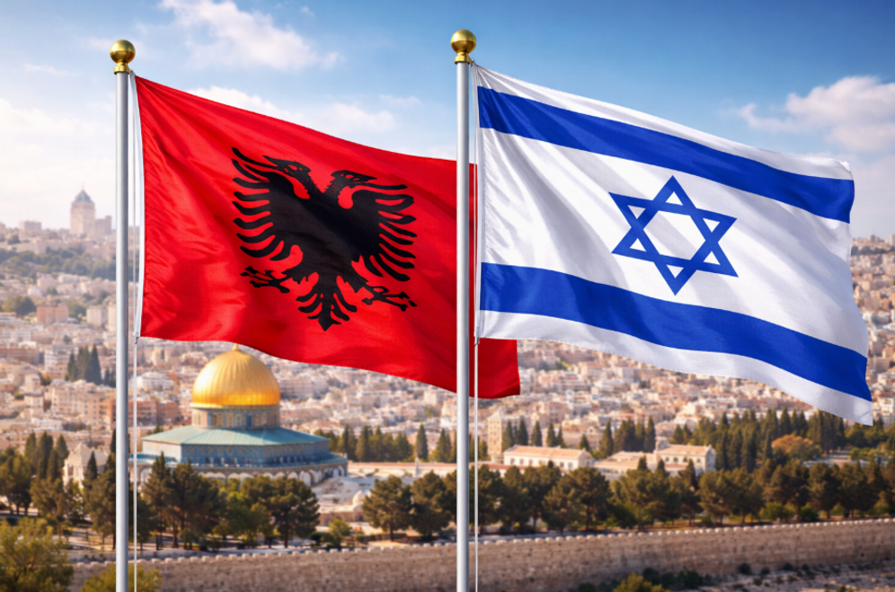 Les drapeaux de l'Albanie et d'Israël
