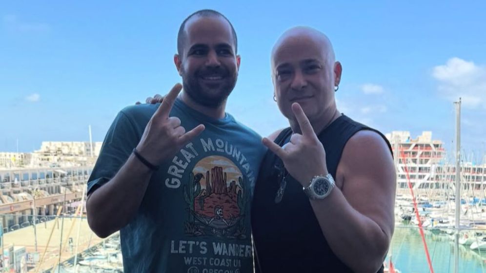 David Draiman, chanteur du groupe de métal Disturbed avec Yarden Bibas