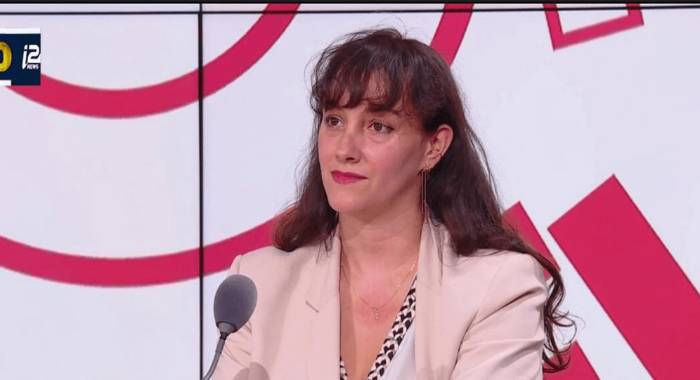 Noa Bussigny, journaliste et auteure du livre "Les Nouveaux Inquisiteurs: L'enquête d'une infiltrée en terres wokes" dans les GGMO aved Benjamin Petrover