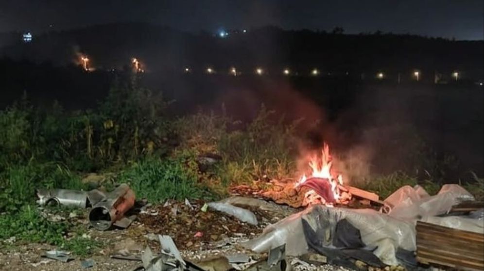 Israeli copyright 27a Falling shrapnel in the Jerusalem area, last night