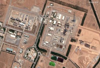 Image satellite qui montre une installation nucléaire iranienne à Arak, dans le centre de l'Iran, le 14 juin 2025