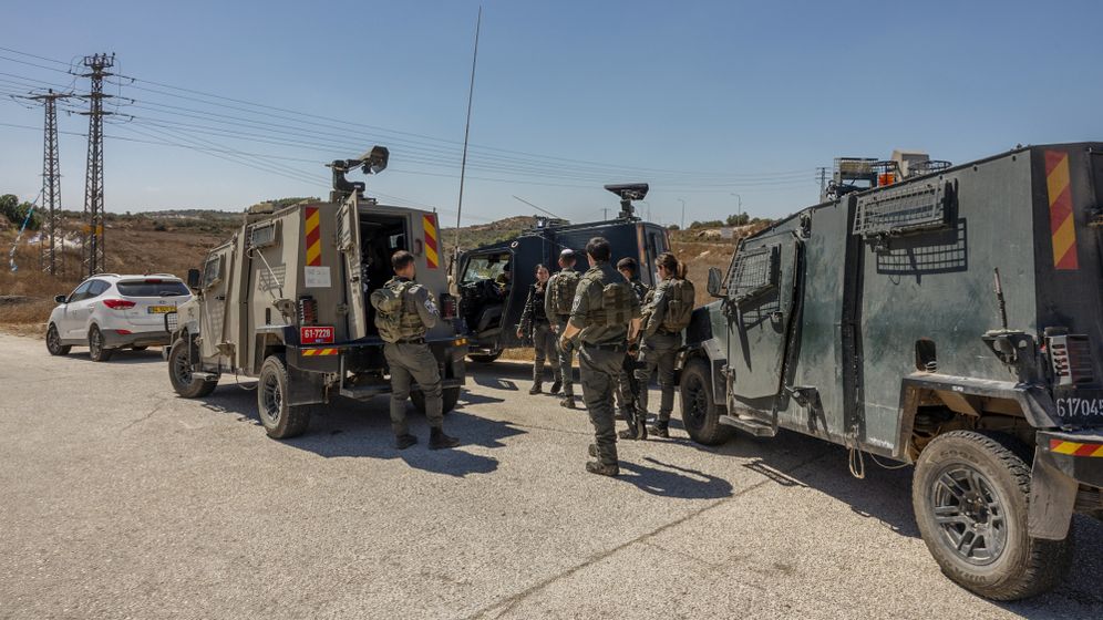 כוחות הביטחון בזירת פיגוע הירי בבנימין, היום