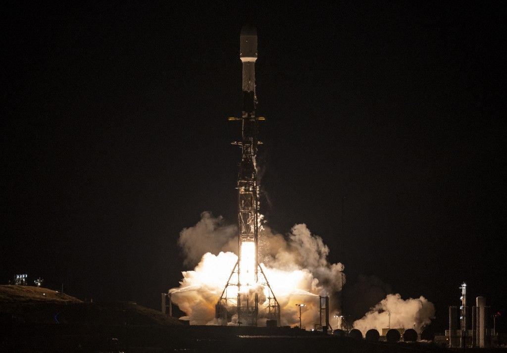 SpaceX launches an Israeli intelligence satellite into space