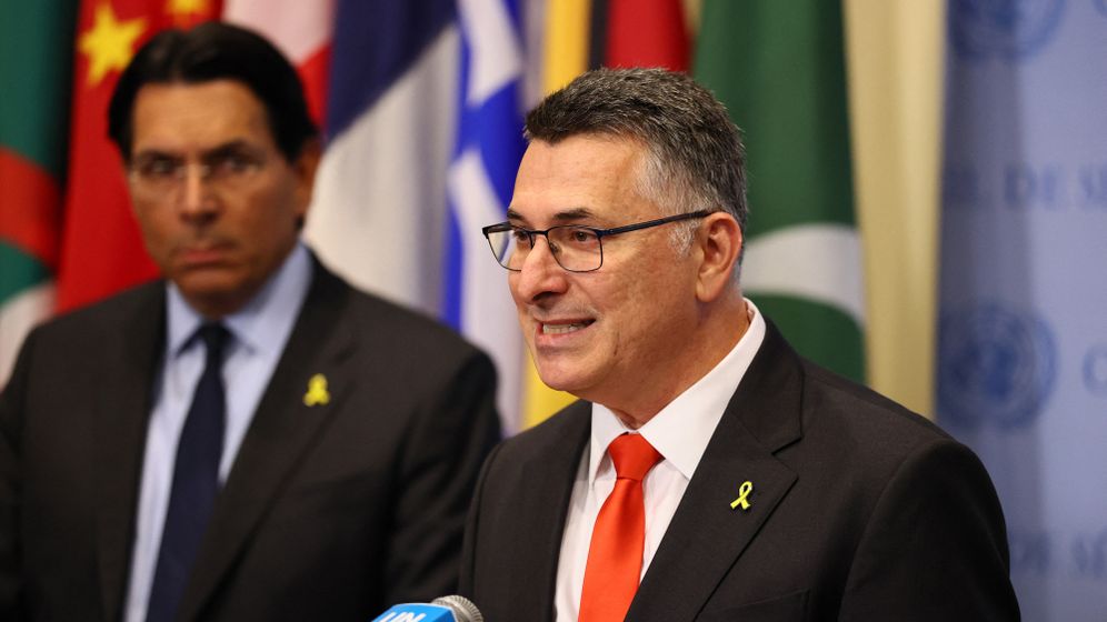 Michael M. Santiago/AFP שר החוץ גידעון סער ושגריר ישראל באו"ם דני דנון בדיון מועצת הביטחון של האו"ם