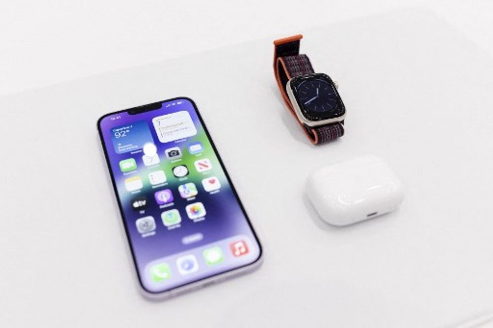 iPhone 14