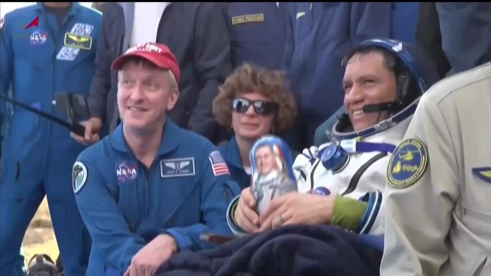 U.S. And Russian Astronauts Return To Earth After Over 1 Year In Space - Vimarsana News