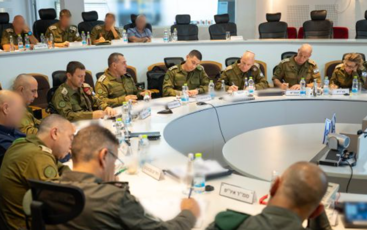 L’armée israélienne prépare un vaste remaniement de son commandement en 2026