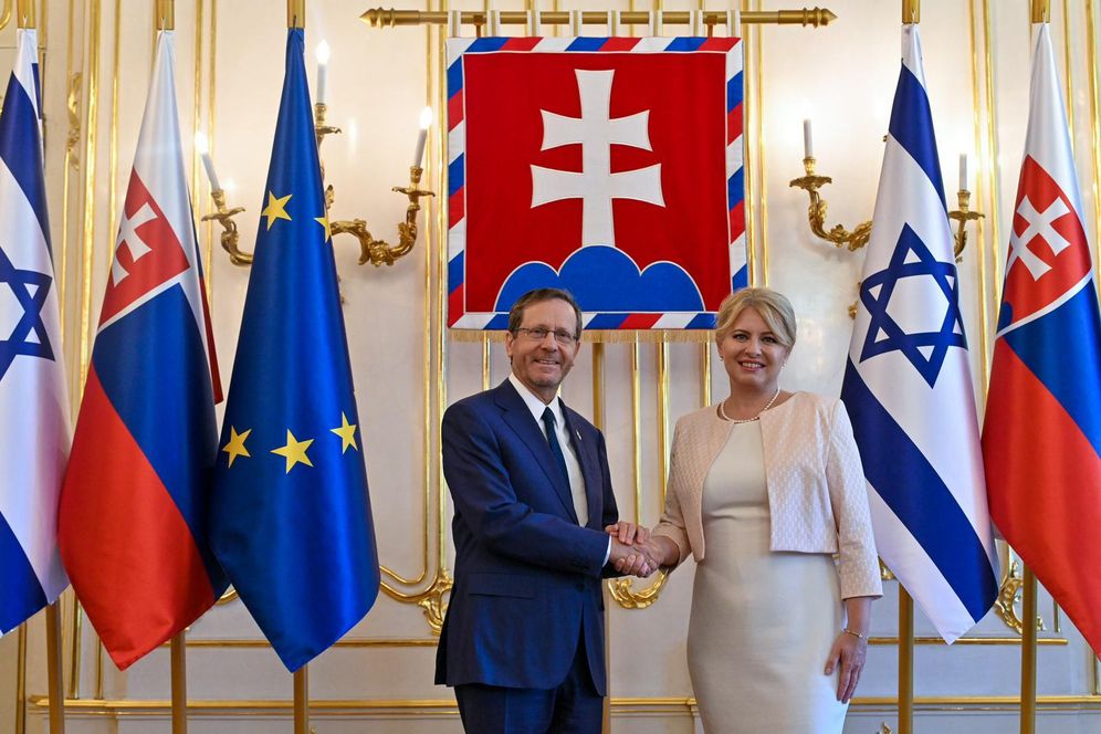 Israeli President Isaac Herzog began his state visit to Slovakia with a meeting with the country's president, Zuzana Čaputová.