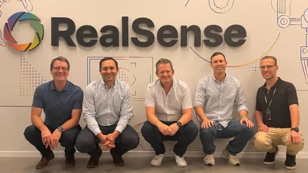 חברת RealSense