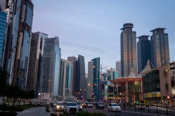 AP Photo/Darko Bandic West Bay à Doha, au Qatar, le 9 décembre 2021